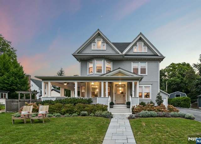 Property at 29 Northview Ave, Montclair, NJ 07043, 6 beds, 4.5 baths