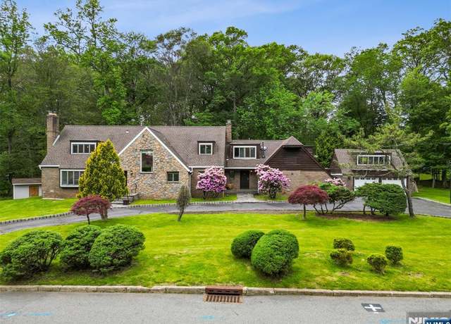 Property at 45 Longridge Rd, Montvale, NJ 07645, 5 beds, 5 baths