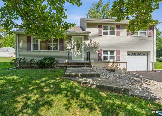Property at 62 Bryant Dr, Livingston, NJ 07039, 3 beds, 2 baths