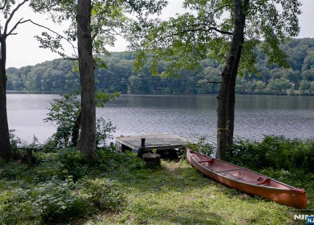 Property at 00 Estling Lake Rd, Denville Township, NJ 07834, 4 beds, 2 baths