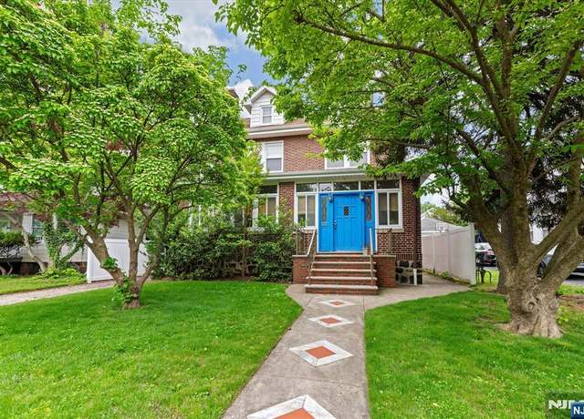 Property at 333 Park Ave, Leonia, NJ 07605, 4 beds, 3.5 baths