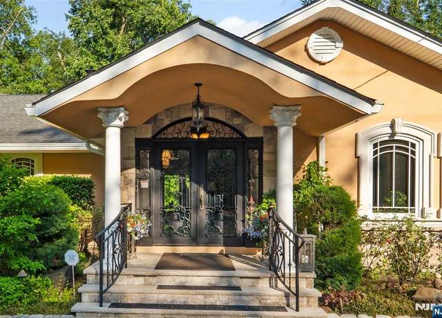 Property at 198 Pascack Rd, Hillsdale, NJ 07642, 3 beds, 3 baths