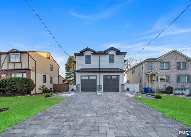 Property at 22 Columbus Dr, Tenafly, NJ 07670, 3 beds, 2.5 baths