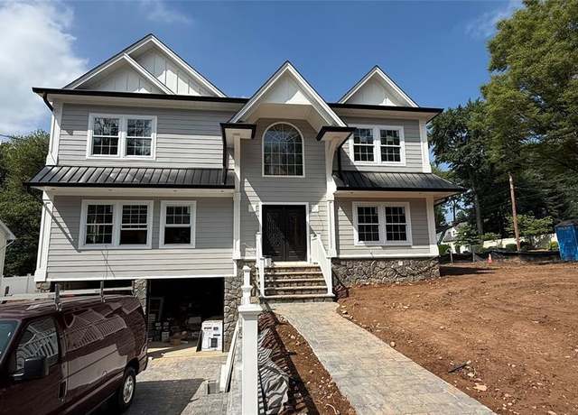 Property at 761 6th, River Edge, NJ 07661, 5 beds, 5.5 baths