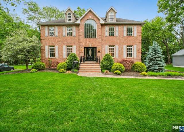 Property at 71 Louville Ave, Park Ridge, NJ 07656, 4 beds, 2.5 baths