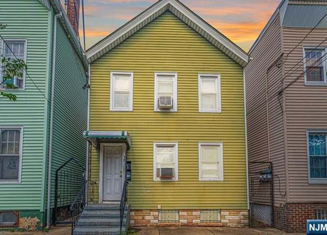 Property at 38 Schalk St, Newark, NJ 07105, 4 beds, 2 baths