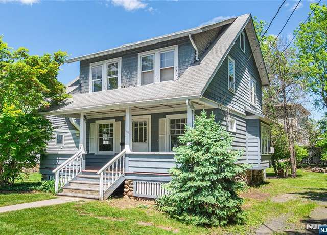 Property at 150 W Orchard St, Allendale, NJ 07401, 3 beds, 1 bath