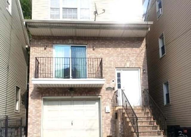Property at 328 19th St, Newark, NJ 07103, 7 beds, 4.5 baths
