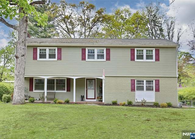 Property at 14 Ravine Dr, Woodcliff Lake, NJ 07677, 4 beds, 3 baths