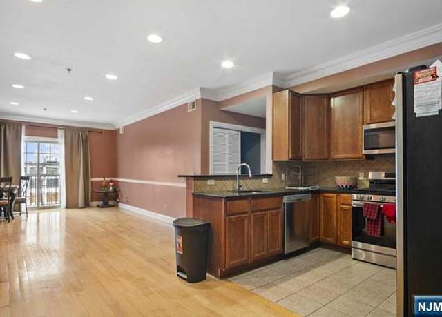 Property at 15-19 Tichenor Ln #404, Newark, NJ 07114, 2 beds, 2 baths