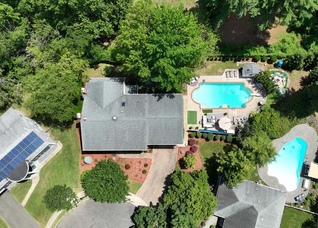 Property at 254 University Way, Paramus, NJ 07652, 5 beds, 5 baths