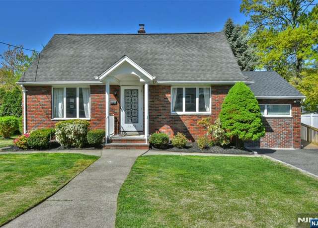 Property at 11-06 Marshall Rd, Fair Lawn, NJ 07410, 4 beds, 2.5 baths