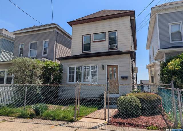 Property at 288 Elm St, Kearny, NJ 07032, 3 beds, 1 bath