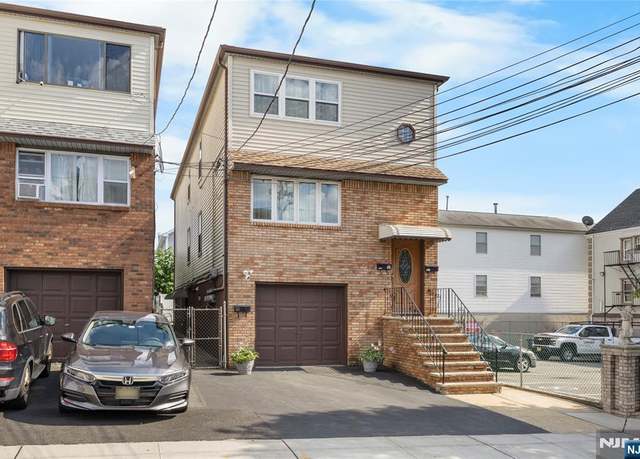 Property at 109 Cross St, Harrison, NJ 07029, 7 beds, 3 baths