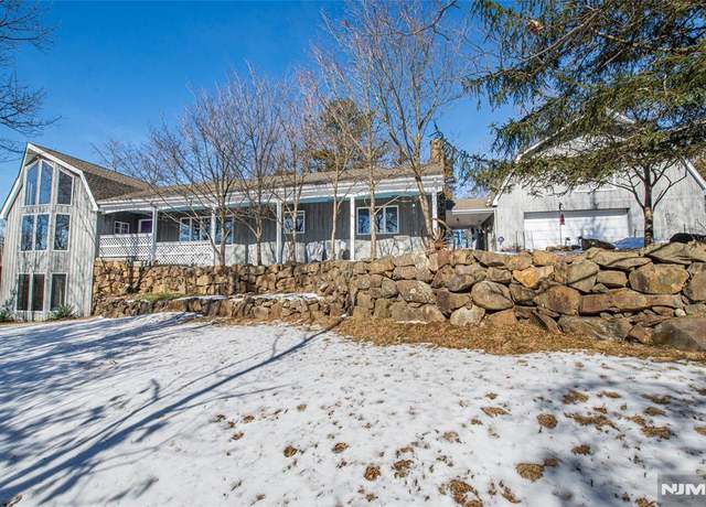 Property at 16 Peterson Rd, Wayne, NJ 07470, 3 beds, 2.5 baths
