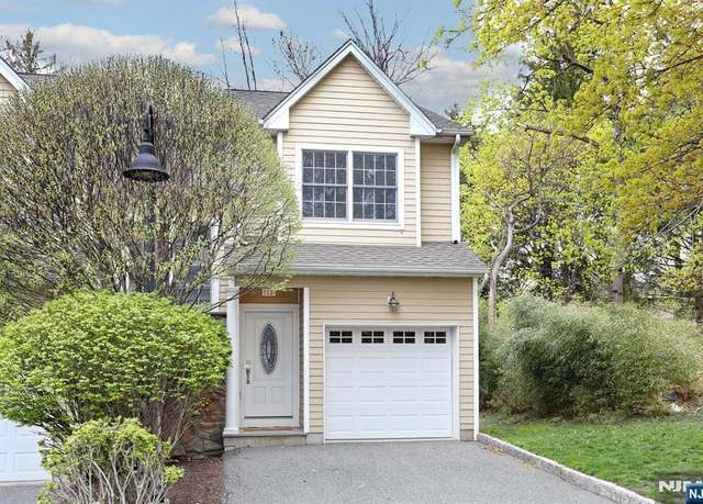 Property at 11 Franklin Ave Unit F, Montvale, NJ 07645, 2 beds, 3 baths