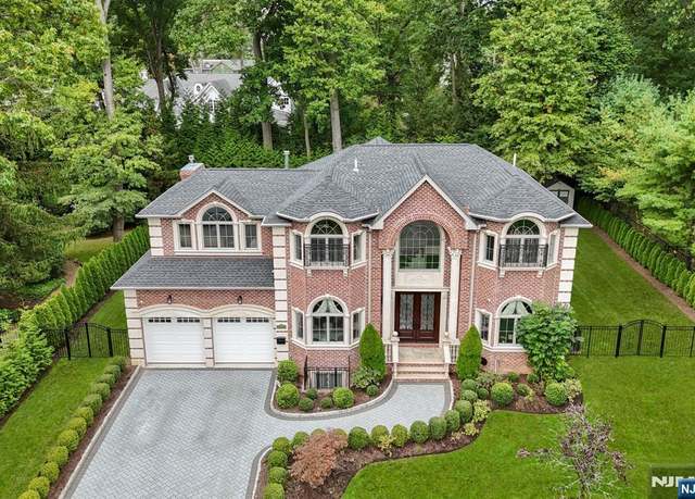 Property at 21 Glenwood Rd, Tenafly, NJ 07670, 7 beds, 5 baths