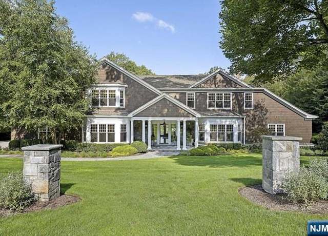 Property at 907 Scioto Dr, Franklin Lakes, NJ 07417, 6 beds, 8.5 baths