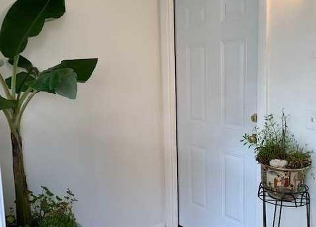 Property at 2455 3rd St, Fort Lee, NJ 07024, 6 beds, 3.5 baths