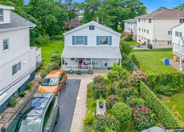 Property at 2455 3rd St, Fort Lee, NJ 07024, 6 beds, 3.5 baths