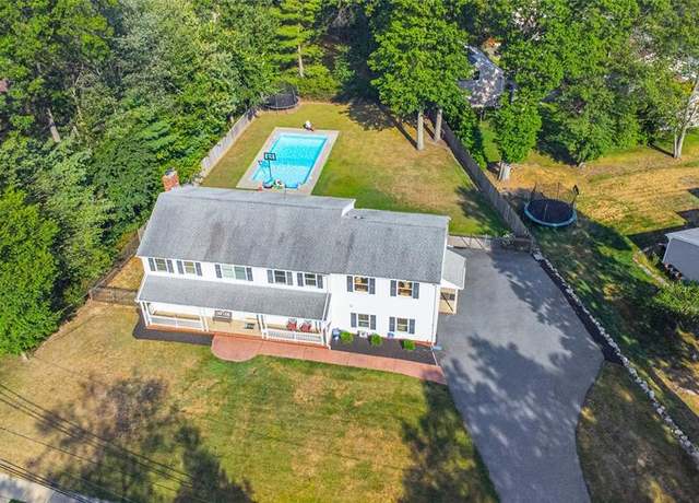 Property at 115 Webster Dr, Wayne, NJ 07470, 5 beds, 3 baths