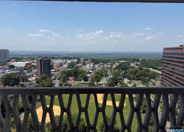 Property at 2100 Linwood Ave Unit 23H, Fort Lee, NJ 07024, 2 beds, 2 baths