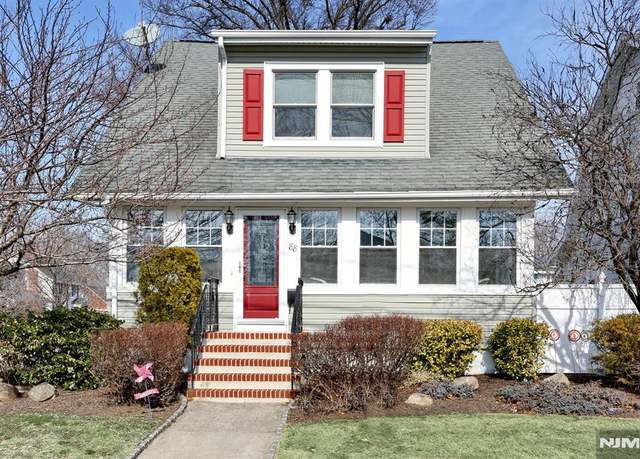 Property at 88 Catalpa Ave, Hackensack, NJ 07601, 3 beds, 2.5 baths