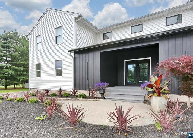 Property at 166 Ridgewood Rd, Twp Of Washington, NJ 07676, 4 beds, 4.5 baths