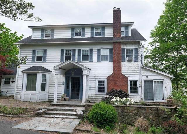Property at 558 Mountain Ave, North Caldwell, NJ 07006, 5 beds, 3.5 baths