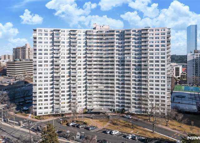 Property at 2100 Linwood Ave Unit 6W, Fort Lee, NJ 07024, 3 beds, 2 baths