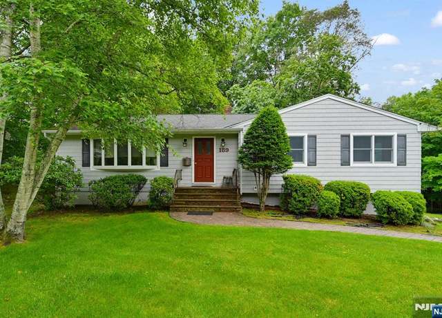 Property at 189 Alberon Dr, Park Ridge, NJ 07656, 3 beds, 2 baths