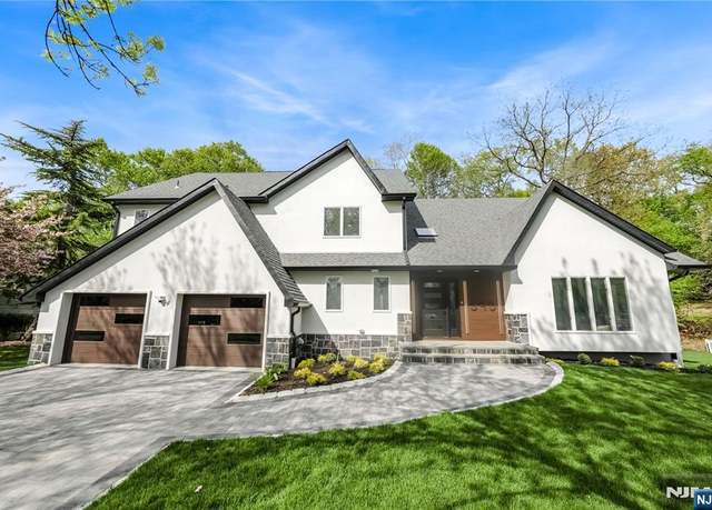 Property at 590 Grist Trl, Paramus, NJ 07652, 4 beds, 3.5 baths