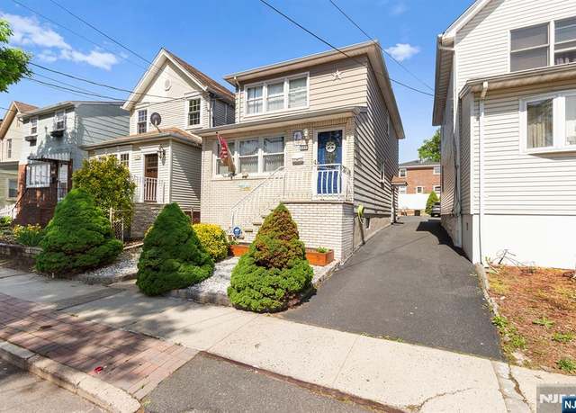 Property at 409 Forest St, Kearny, NJ 07032, 3 beds, 2.5 baths