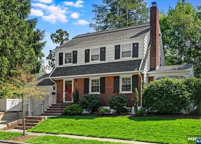 Property at 35 Hawthorne Ave, Glen Ridge, NJ 07028, 3 beds, 1.5 baths