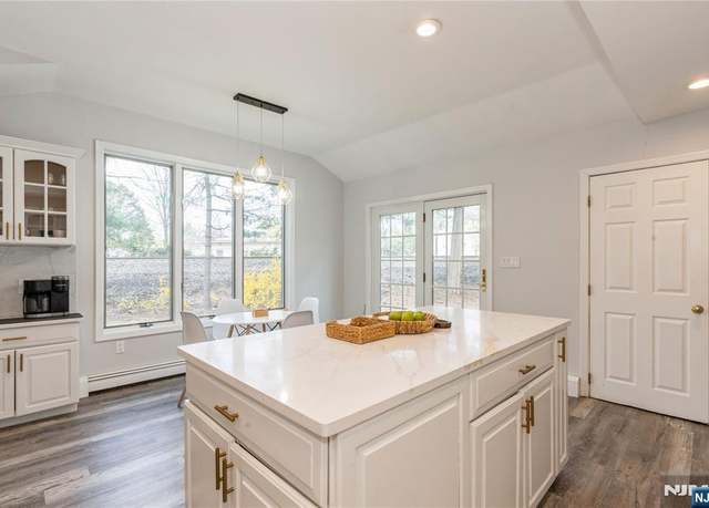 Property at 62 Valley Rd, Glen Rock, NJ 07452, 3 beds, 2 baths