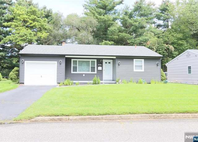 Property at 1074 Edgebrook Dr, Berkeley, NJ 08757, 2 beds, 1 bath