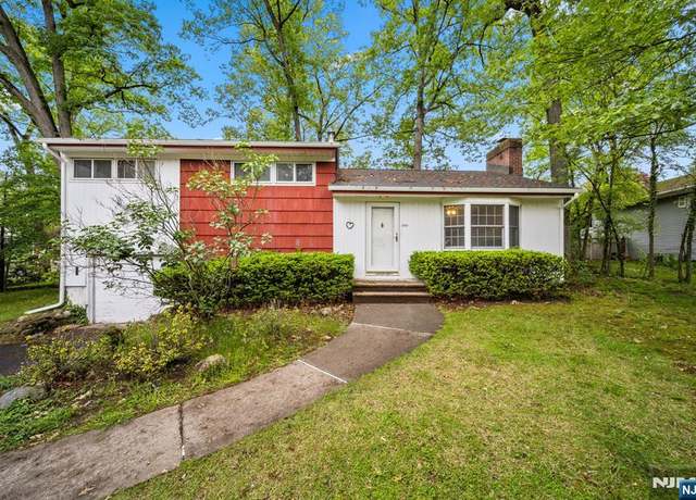 Property at 180 Busteed Dr, Midland Park, NJ 07432, 3 beds, 1.5 baths