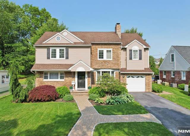 Property at 111 Thornbury Ave, Glen Rock, NJ 07452, 5 beds, 3 baths