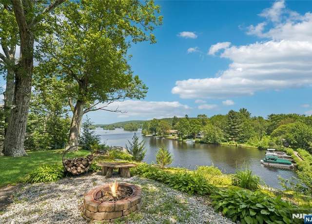 Property at 42 Witte Rd, West Milford, NJ 07421, 3 beds, 2 baths
