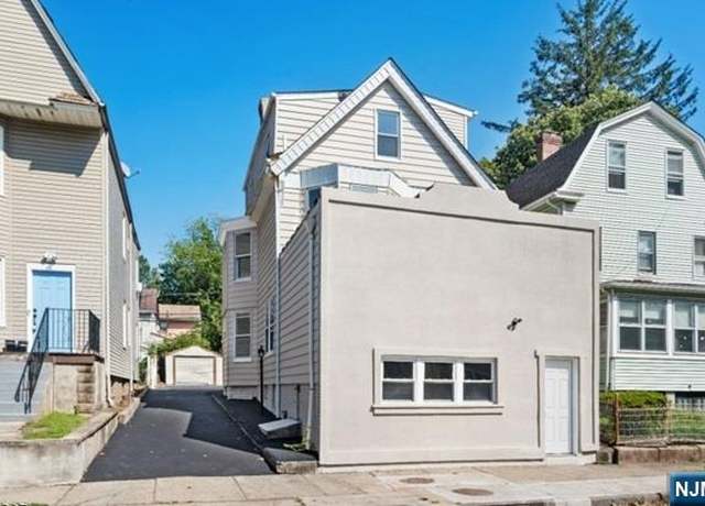 Property at 294 Park St, East Orange, NJ 07017, 6 beds, 4 baths