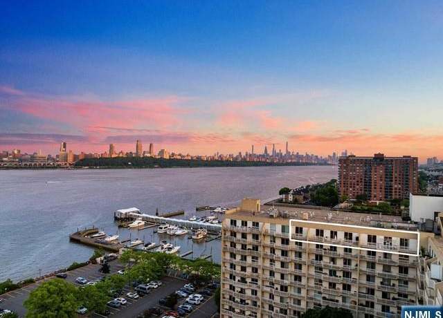 Property at 1055 River Rd Ph 08, Edgewater, NJ 07020, 3 beds, 2.5 baths
