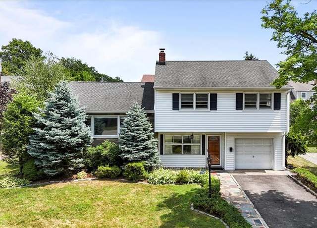 Property at 653 Passaic Ave, Clifton, NJ 07012, 3 beds, 2.5 baths