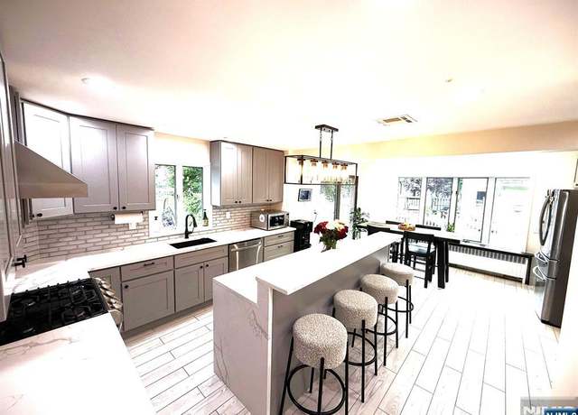 Property at 45 Highland Ave, Emerson, NJ 07630, 5 beds, 4 baths