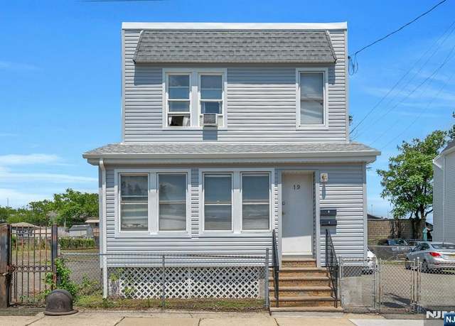 Property at 17-19 Ann St, Kearny, NJ 07032, 4 beds, 2 baths