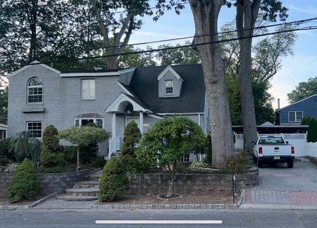 Property at 156 E Linden Ave, Dumont, NJ 07628, 5 beds, 4 baths