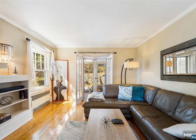 Property at 526 Highland Ave, Montclair, NJ 07043, 3 beds, 2.5 baths