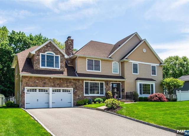 Property at 20 Manor Dr, Wayne, NJ 07470, 5 beds, 4 baths