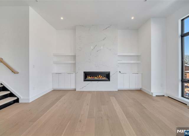 Property at 1218 16th St, Fort Lee, NJ 07024, 3 beds, 3.5 baths