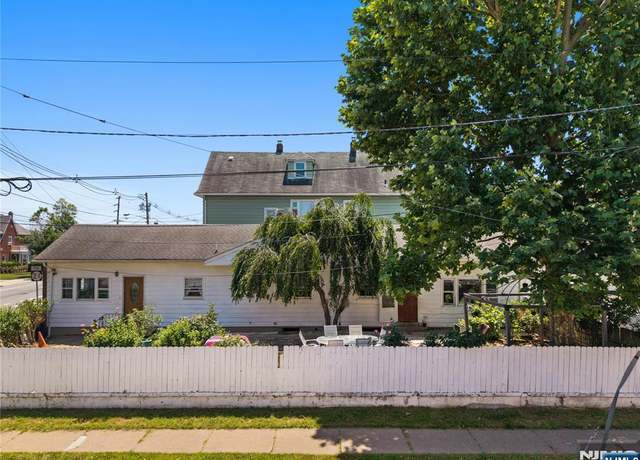 Property at 171 Randolph Ave, Clifton, NJ 07011, 5 beds, 2 baths