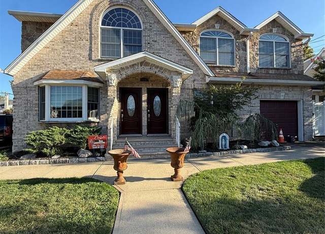 Property at 178 Lee St, Elmwood Park, NJ 07407, 6 beds, 5 baths